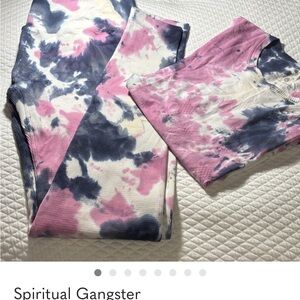 LIKE NEW TWO PIECE Spiritual Gangster Women’s Tie-Dye Leggings and tank top